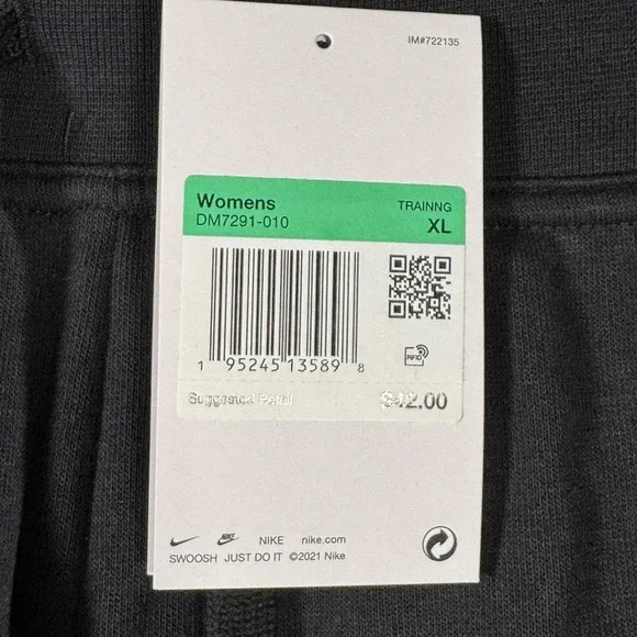 Nike Shorts Womens XL Black Dri-FIT Standard Fit Training Get DM7291-010 - Picture 2 of 10